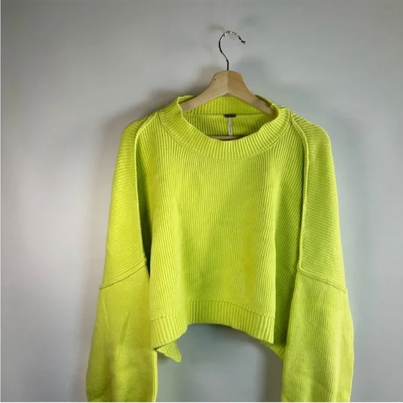 Free People Croptop Sweater - Picture 2 of 5